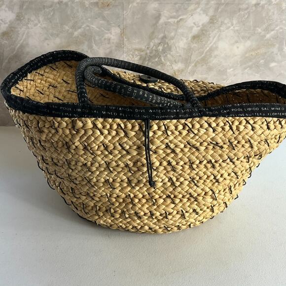 ROXY Straw Oversize Tote Bag With Double Handles Tie Closure - Picture 4 of 14